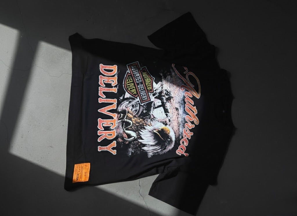AUTHRZED ROAD RUNNER TEE